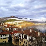 Lejlighed Lakeview Balcony In