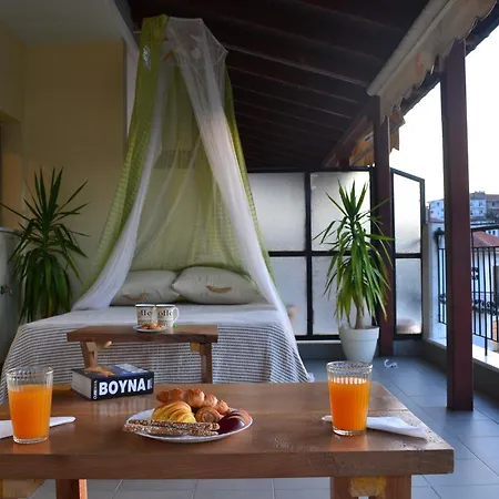 Daire Lakeview Balcony In Kesriye