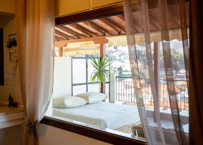 Lakeview Balcony In Apartment Kastoria